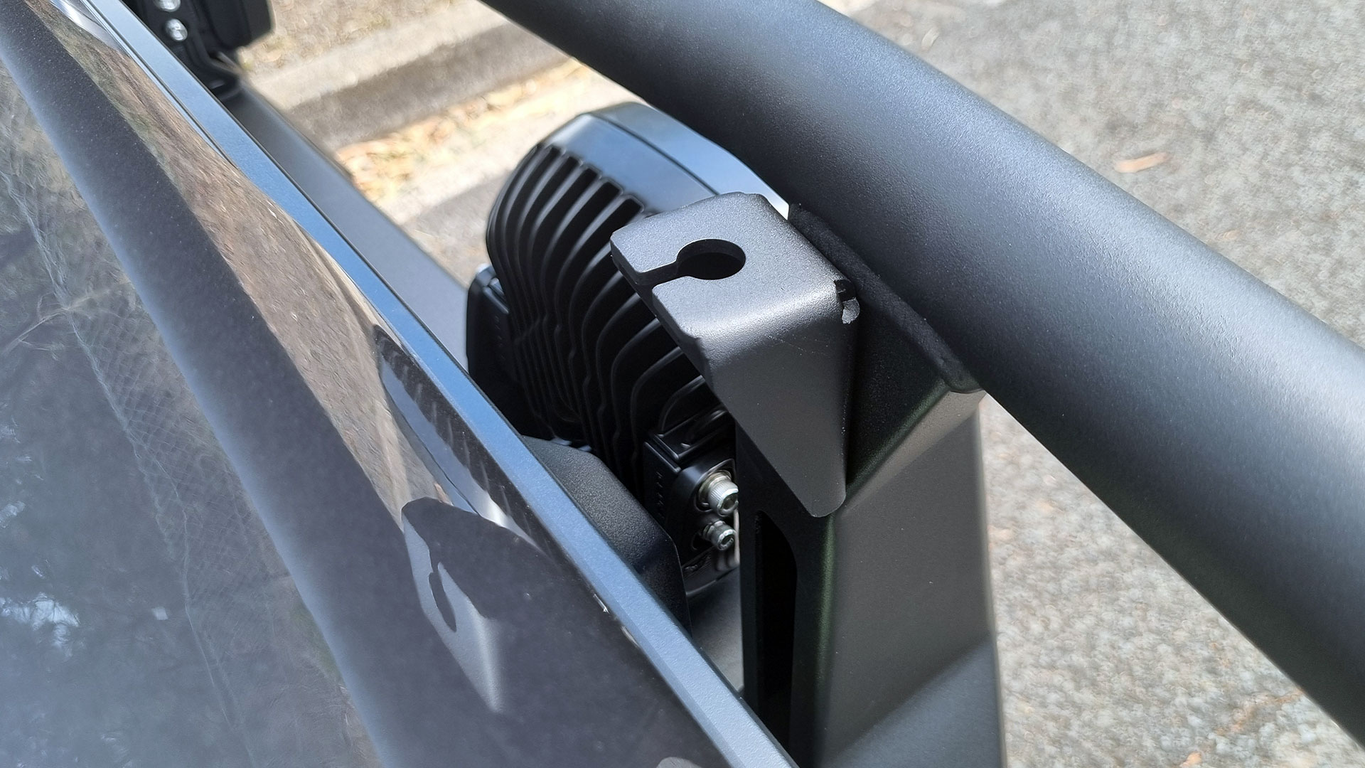 Offroad Animal Toro Bullbar antenna bracket
